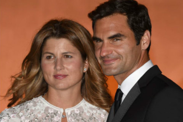 Federer lịch lãm cùng vợ dự tiệc vinh danh nhà vô địch