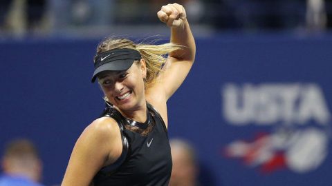 Ngược dòng thắng Timea Babos, Sharapova đi tiếp vào vòng 3 US Open 2017
