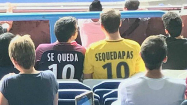 Pique bị fan PSG chế nhạo vì vụ Neymar