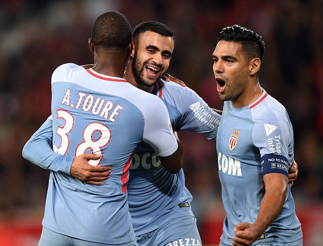 “Mãnh hổ” Falcao tiếp tục tỏa sáng như 1 vị thần, ĐKVĐ Monaco hủy diệt Lille ngay trên sân đối thủ