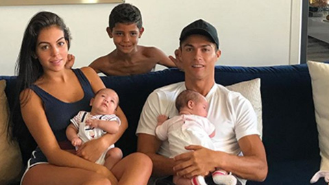 Giới tính đứa con thứ 4 của Ronaldo đã được tiết lộ