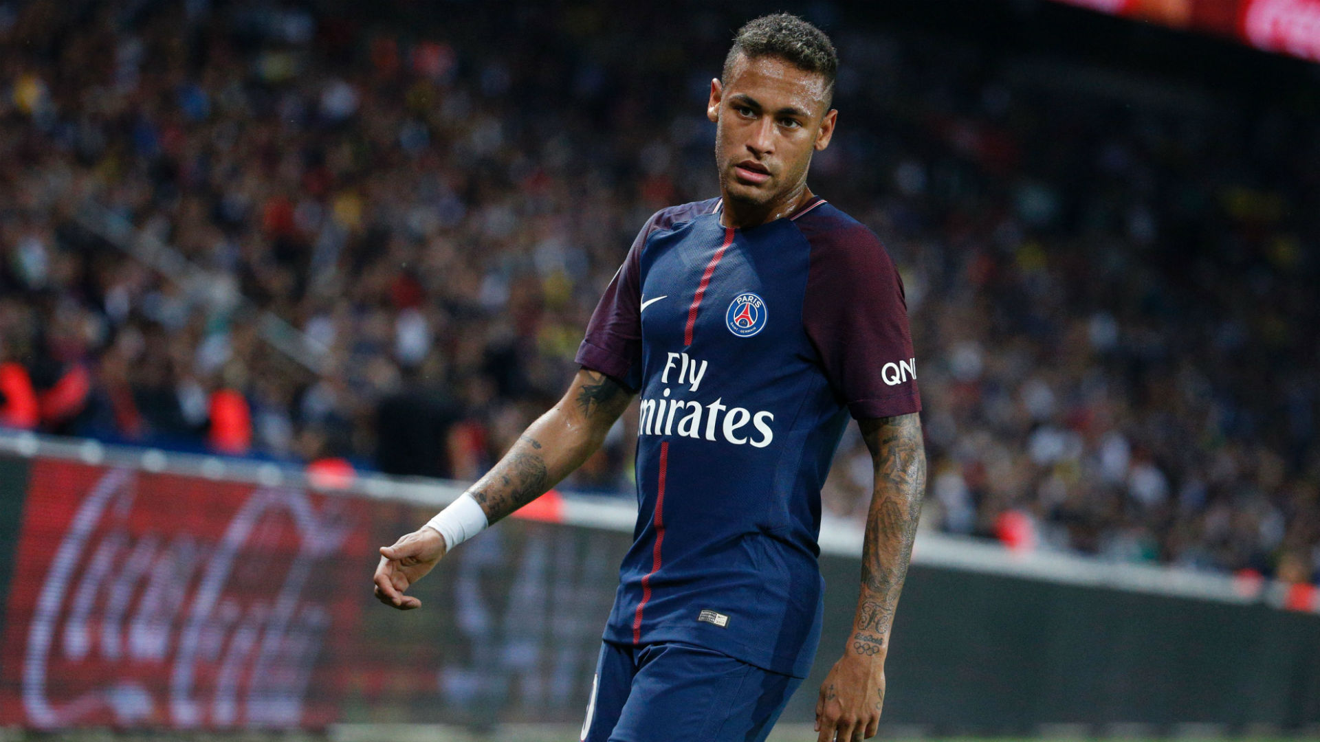Neymar tuyên bố rời Barca để tới PSG vì… Champions League