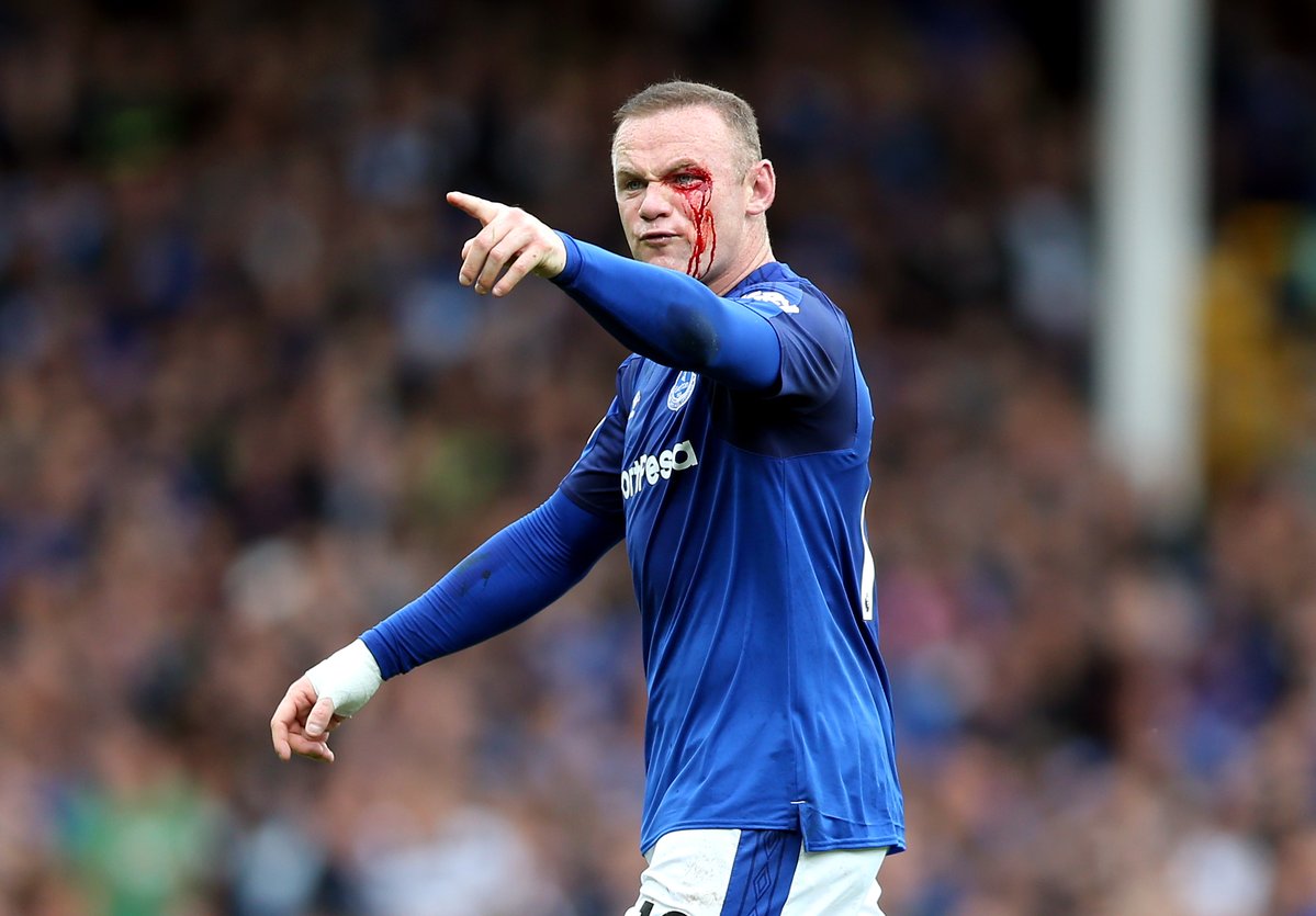 Everton mất điểm bạc nhược, Rooney bị chê tồi tệ hệt như thời Van Gaal dù lập công