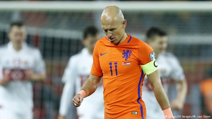 Robben đau đớn thừa nhận Hà Lan đã hết cửa dự World Cup