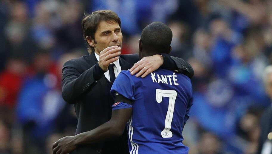 Conte báo tin cực vui cho fan Chelsea về tình hình của Kante