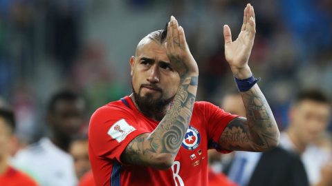 Mất vé dự World Cup trong cay đắng, Vidal quyết định chia tay ĐTQG Chile