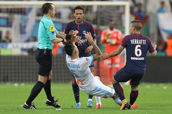 Neymar CHÍNH THỨC nhận án phạt sau pha “thiết đầu công” với đối thủ