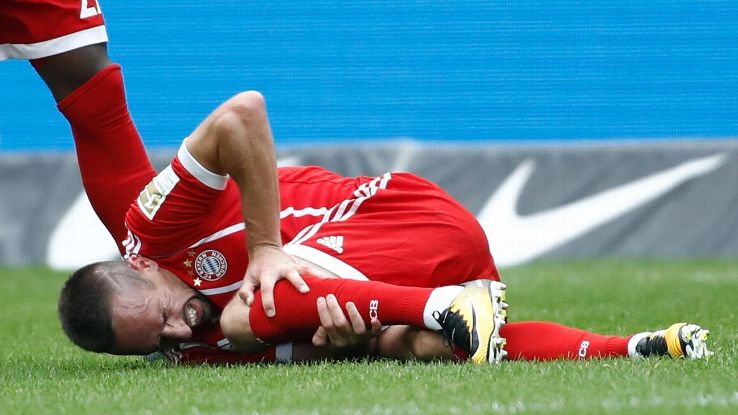 XÁC NHẬN: Chấn thương nặng, Ribery rời xa sân cỏ trong 3 tháng
