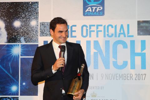 Hồi sinh mạnh mẽ, Roger Federer càn quét giải thưởng cho tay vợt xuất sắc nhất năm