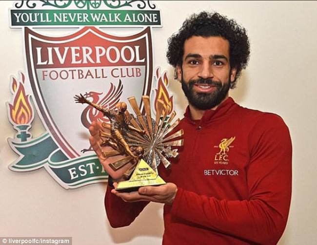 Vua bóng đá Pele chúc mừng Salah giành giải hay nhất châu Phi