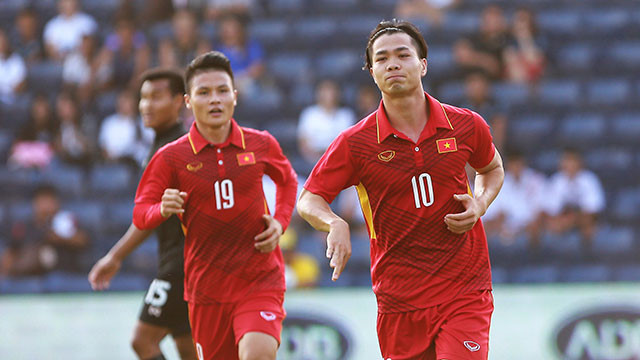 2 lần phá lưới Thái Lan, Công Phượng trở thành cầu thủ hay nhất Việt Nam năm 2017