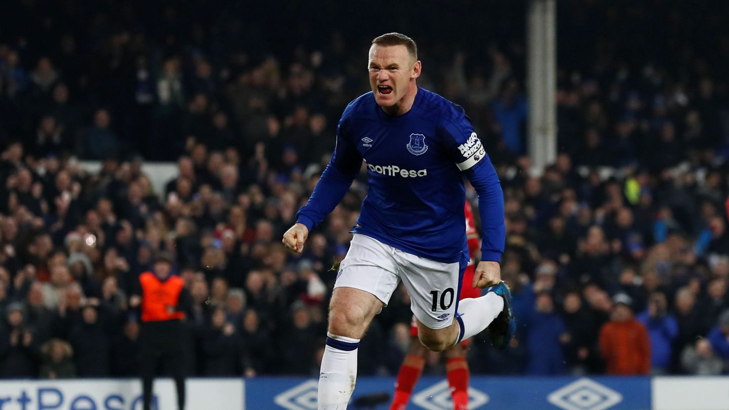 Đặt dấu giày trong 3 bàn thắng của Everton, Rooney vượt mặt huyền thoại khiến cả Premier League kinh ngạc