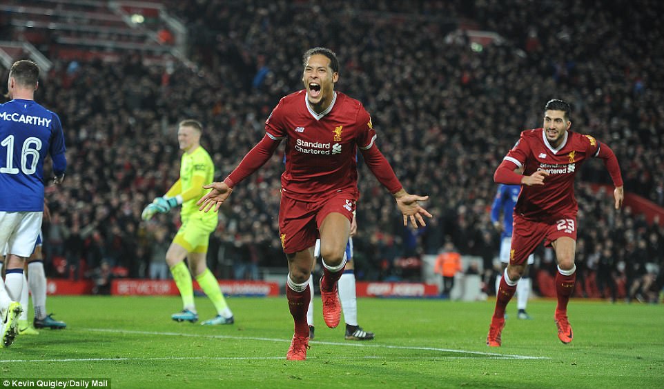 “Siêu tân binh” ghi bàn thắng muộn ngày ra mắt, Liverpool khuất phục Everton trong trận derby máu lửa
