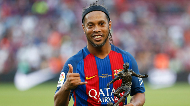 NÓNG: Ronaldinho CHÍNH THỨC tuyên bố giải nghệ ở tuổi 37 khiến cả thế giới xót xa