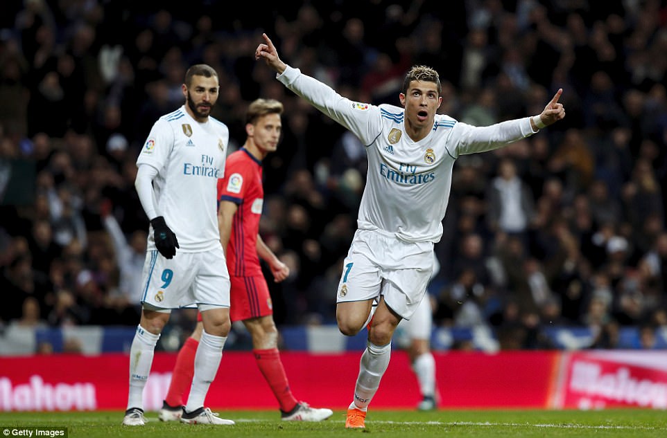 Ronaldo lập hat-trick ấn tượng, Real hủy diệt Sociedad, gửi chiến thư đanh thép đến PSG