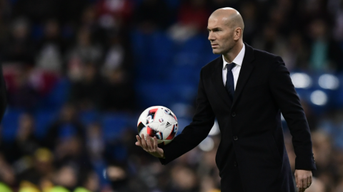 Real sa sút, Zidane không quan tâm nguy cơ bị sa thải