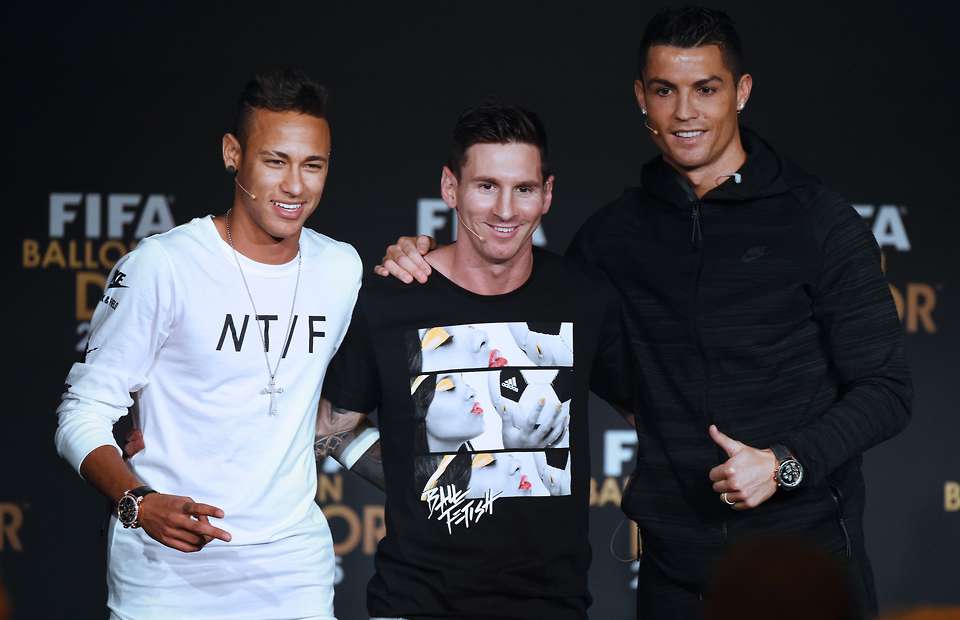 Top 10 “nam thần” của làng bóng đá thế giới: Ronaldo “ngồi mâm trên” Messi, Neymar