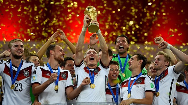 10 ĐTQG vĩ đại nhất lịch sử các kỳ World Cup và EURO: Cho Brazil ăn 7 cái tát, Đức 2014 vẫn chỉ đứng thứ 3