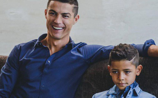 Không chỉ hưởng gen đá bóng từ bố, con trai Ronaldo còn cực sành thời trang khiến tất cả phải ngưỡng mộ