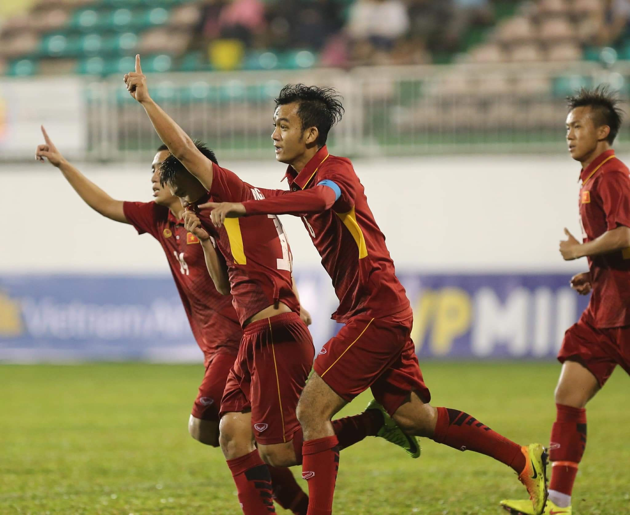 Ngược dòng ngoạn mục trước đại diện Nhật Bản, U19 Việt Nam lên ngôi vô địch bằng sức mạnh tuyệt đối