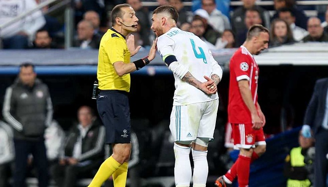 TRANH CÃI: Trọng tài tai tiếng đã giúp Real Madrid thoát khỏi 1 quả phạt đền?
