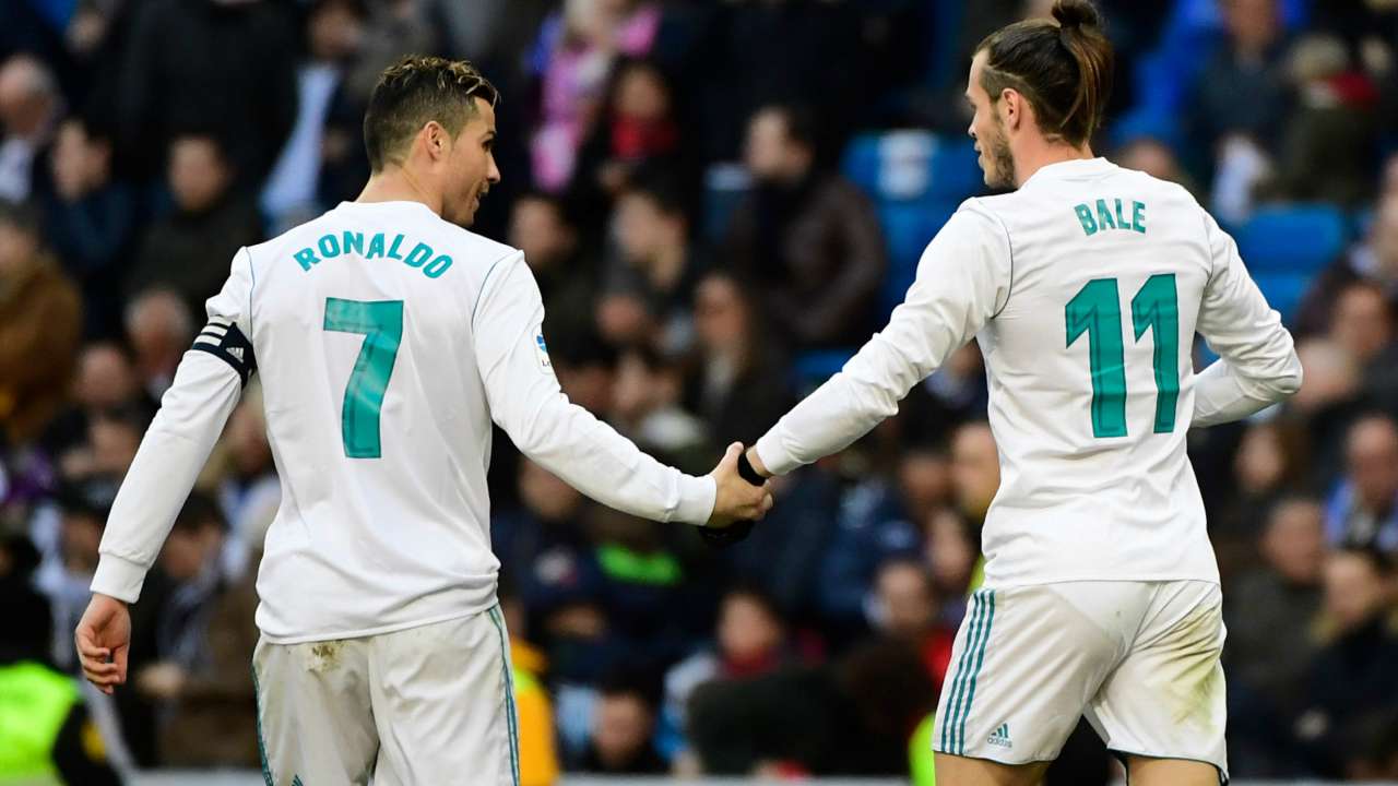 Sau khi “lên đỉnh” lần thứ 3 liên tiếp tại Champions League, Bale và Ronaldo úp mở rời Real khiến NHM hoang mang