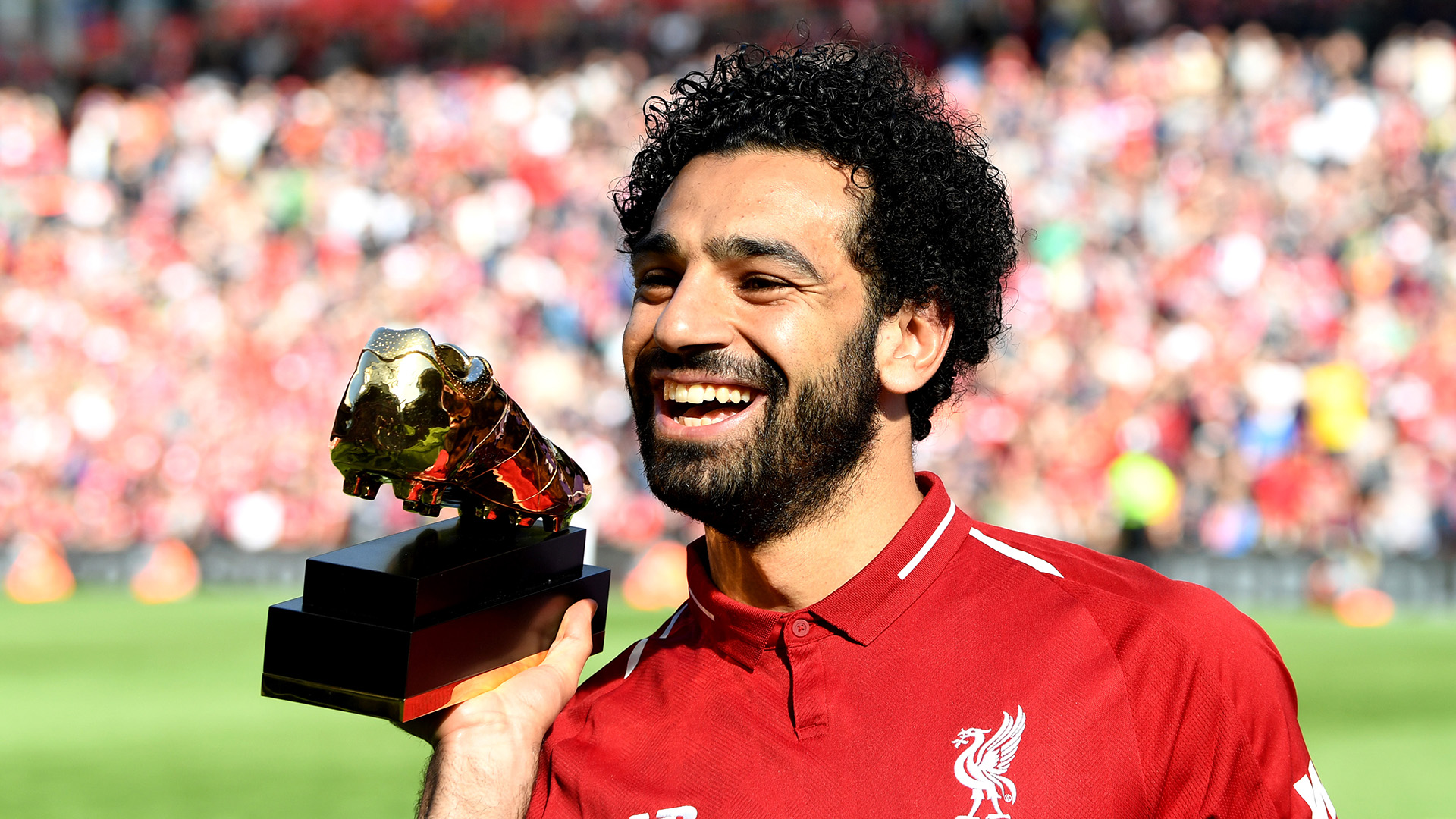 Salah mang giày “tăng tốc độ” ở chung kết Champions League