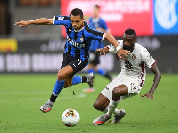 Tin bóng đá sáng 14/7: Sanchez tỏa sáng giúp Inter Milan bám đuổi Juve