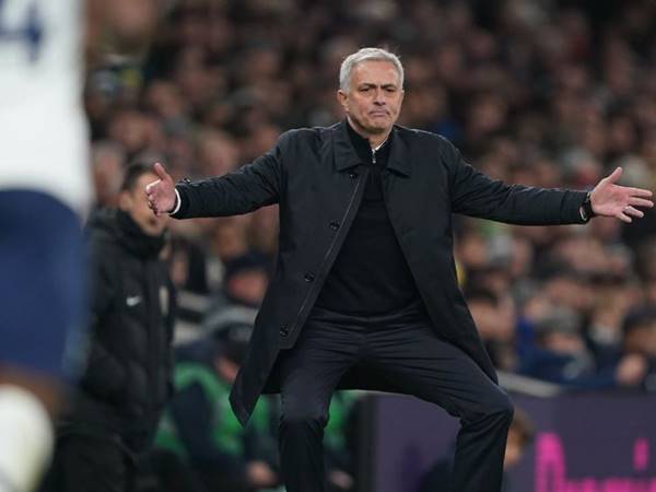 Tiểu sử Mourinho - Huấn luyện viên nổi tiếng người Bồ Đào Nha