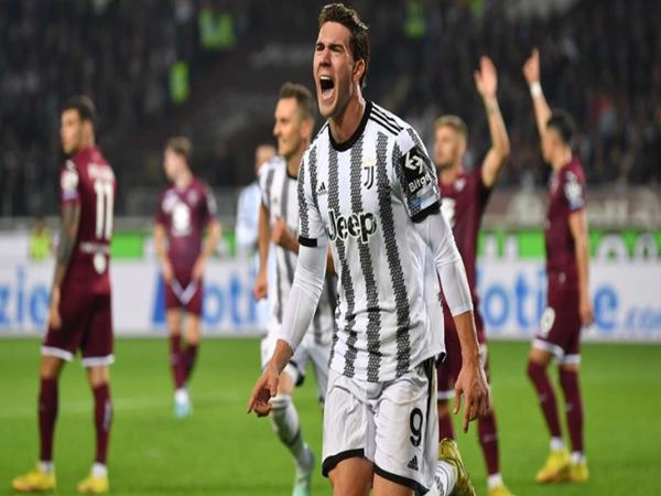 Bóng đá Ý 17/10: Juventus tạm thoát khủng hoảng