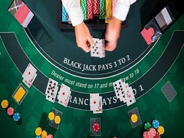 Top 4 tựa game poker ăn tiền thật uy tín nhất hiện nay