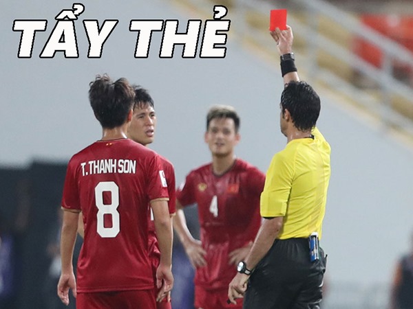 Tẩy thẻ là gì? Tẩy thẻ có vi phạm luật thi đấu bóng đá không?