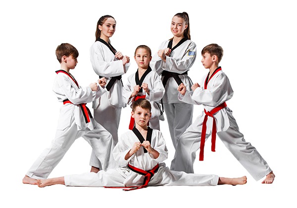 Trang phục và hệ thống đai trong Taekwondo Trang phục và hệ thống đai trong Taekwondo