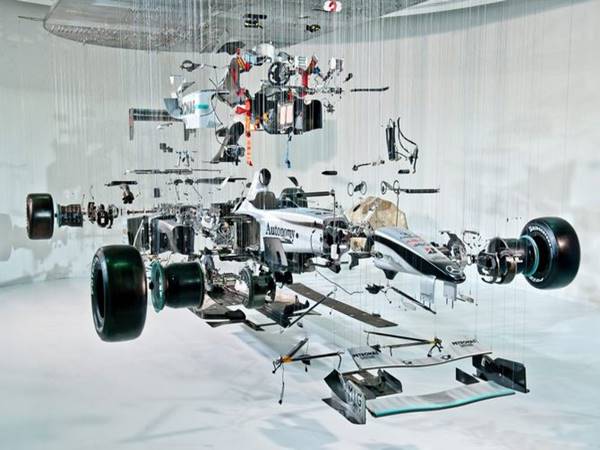 Cấu tạo xe đua F1 gồm có những bộ phận quan trọng nào?