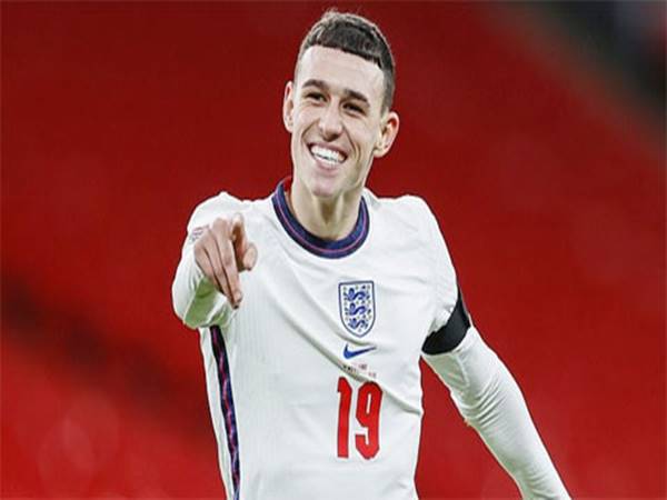 Phil Foden trong màu áo ĐTQG Anh