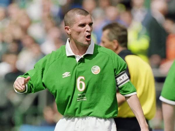 Roy Keane thi đấu cho đội tuyển quốc gia Ireland