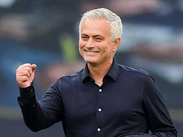 Mourinho chưa thể vô địch C1 lần thứ ba là sự thiếu ổn định trong giai đoạn quan trọng