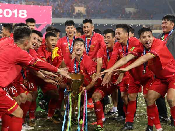 Các chức vô địch AFF Cup giúp bóng đá Việt Nam thu hút sự chú ý từ các nhà tài trợ